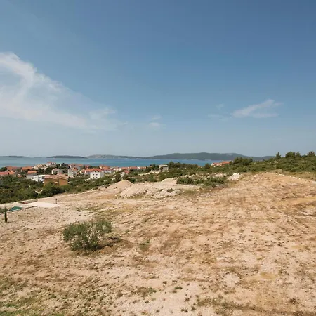 Apartment Awesome In With Kitchen Sibenik