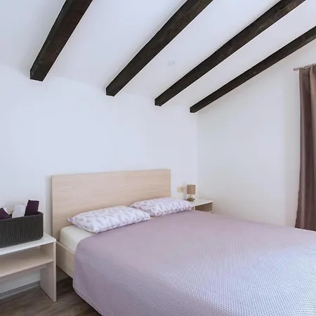 Two-Bedroom Apartment In Sibenik Apartment *